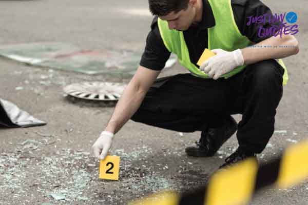 Scotland's largest online legal firm comparison website. Find and Compare Road Traffic and Criminal Lawyers, crimianl compensation and childrens panel advice  Just choose a local expert solicitor & move forward with confidence, Local Legal Experts. 